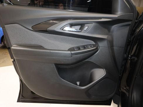 Used 2021 Chevrolet TrailBlazer LS image 12