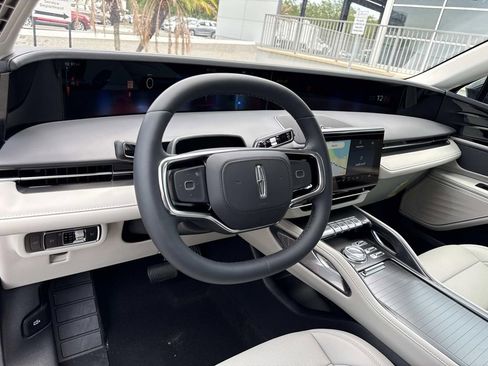 New 2026 Lincoln Nautilus Premier AWD/4WD image 33