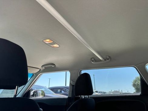 Used 2018 Kia Soul w/ Convenience Package FWD image 11