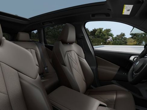 New 2026 BMW X3 xDrive30 w/ Premium Package AWD/4WD image 9