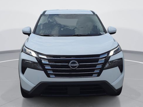 Used 2025 Nissan Rogue SV FWD image 8