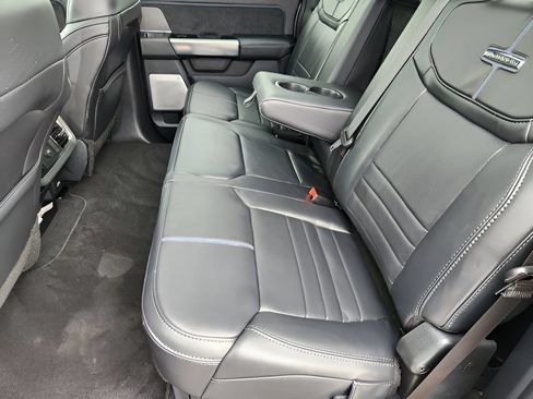 Used 2025 Ford F250 Platinum AWD/4WD image 31