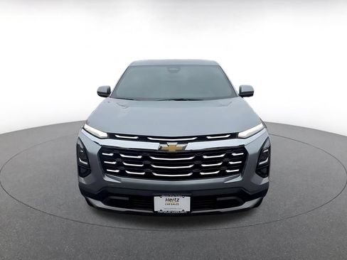 Used 2025 Chevrolet Equinox LT FWD image 4