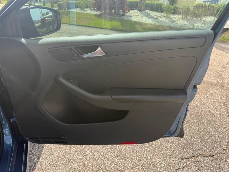 Used 2016 Volkswagen Jetta S FWD image 21