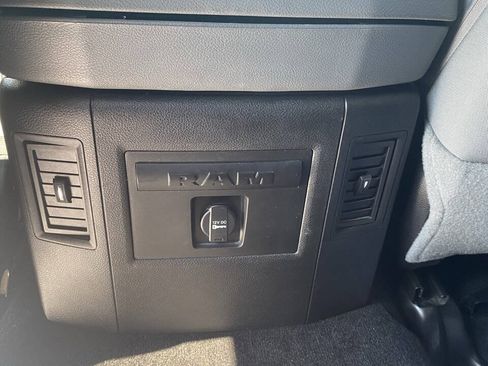 Used 2014 RAM 1500 Outdoorsman AWD/4WD image 19