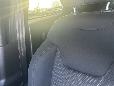 Used 2020 Jeep Renegade Altitude image 3