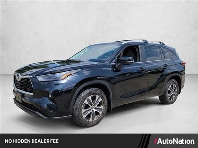 Used 2023 Toyota Highlander XLE
