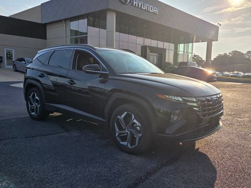 Used 2023 Hyundai Tucson Limited AWD/4WD image 1
