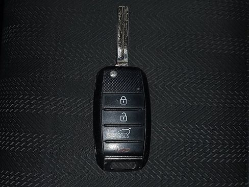 Used 2019 Kia Sportage LX image 32