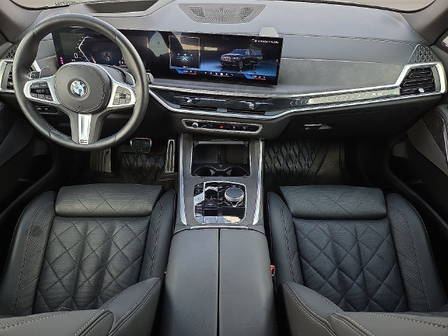 Used 2026 BMW X5 xDrive40i w/ M Sport Package AWD/4WD image 11