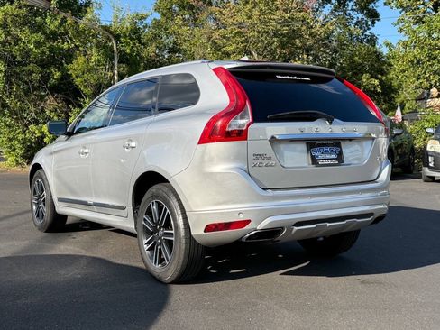 Used 2017 Volvo XC60 T5 Dynamic w/ Preferred Option Package FWD image 10