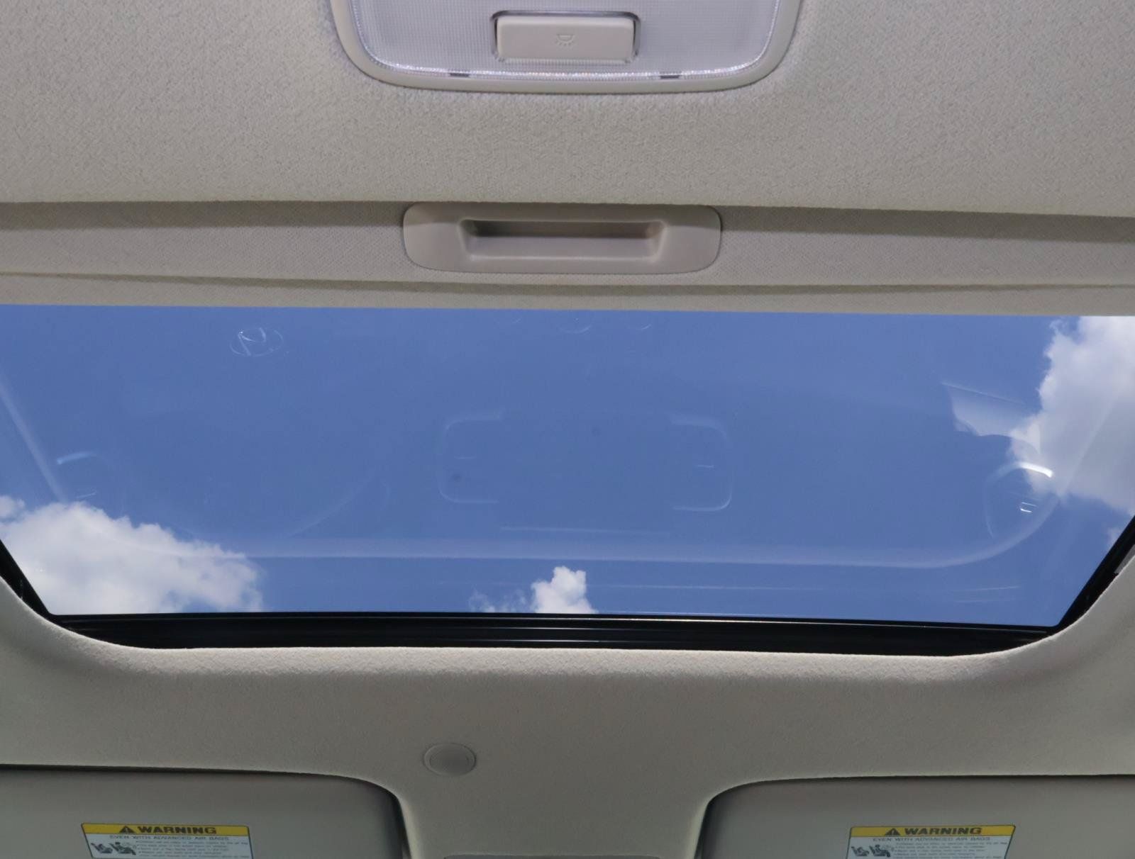 Used 2026 Hyundai Venue SEL FWD image 12