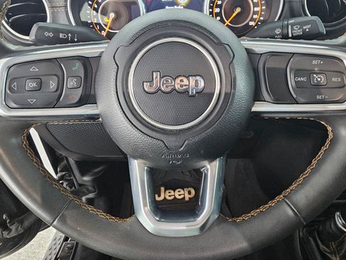 Used 2023 Jeep Gladiator Overland AWD/4WD image 22
