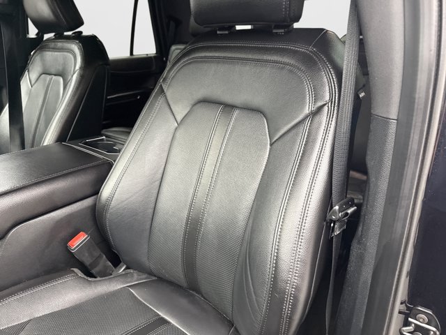 Used 2020 Ford Expedition Limited w/ Special Edition Package AWD/4WD image 9