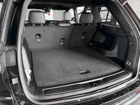 New 2025 Jeep Grand Cherokee Altitude AWD/4WD image 19