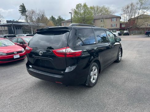 Used 2020 Toyota Sienna LE FWD image 5