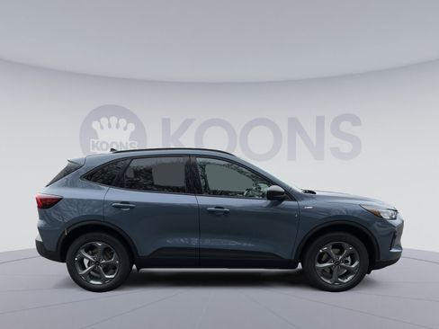 New 2025 Ford Escape ST-Line w/ Tech Pack #1 image 8