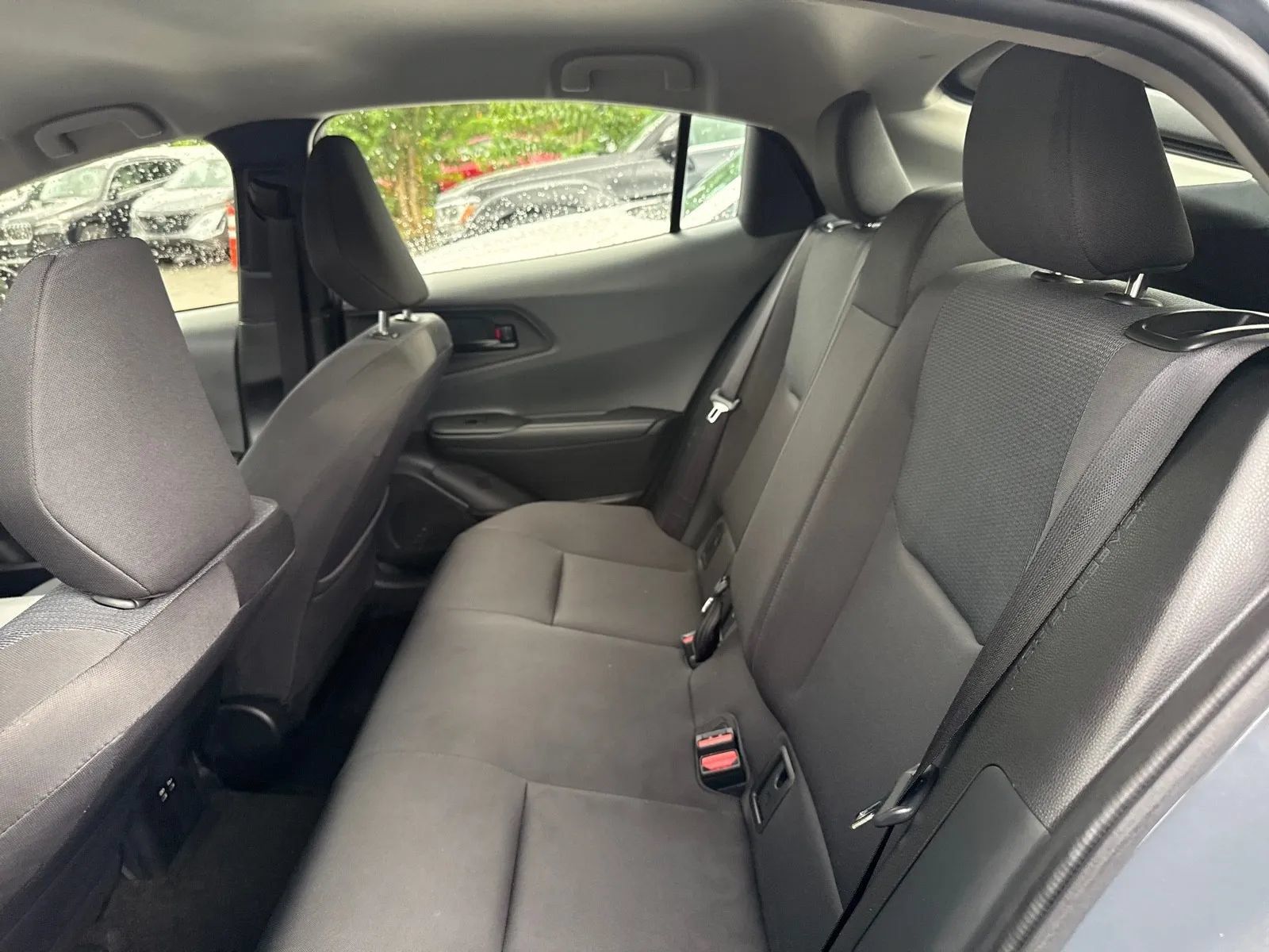 Used 2025 Toyota Prius LE FWD image 13