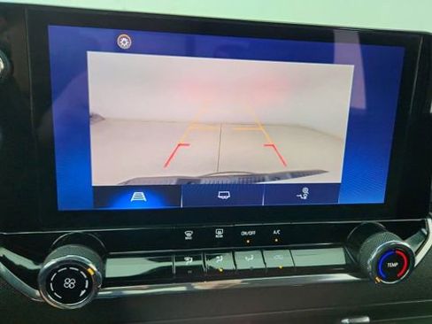 Used 2023 Chevrolet Colorado W/T w/ Advanced Trailering Package AWD/4WD image 43