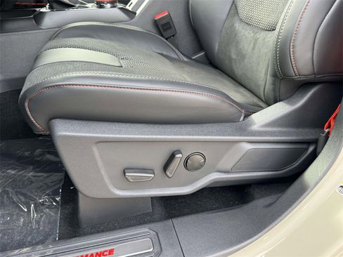 New 2025 Ford Bronco Raptor image 18