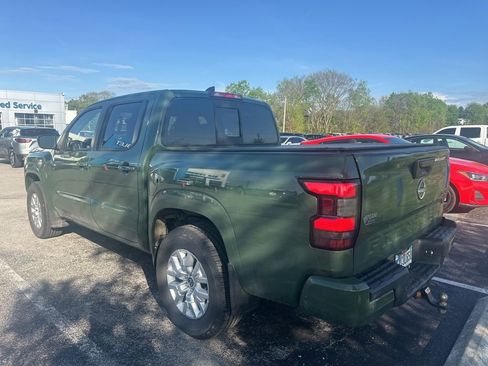 Used 2022 Nissan Frontier SV AWD/4WD image 4
