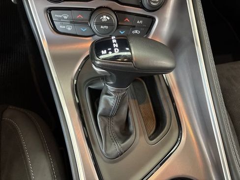 Used 2022 Dodge Challenger R/T Scat Pack RWD image 17