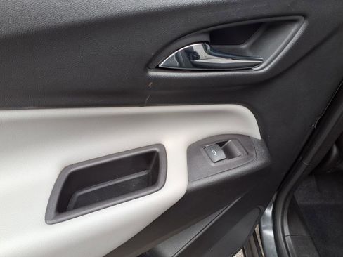 Used 2021 Chevrolet Equinox LS w/ LS Convenience Package image 20