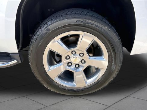 Used 2019 Chevrolet Tahoe Premier RWD image 11