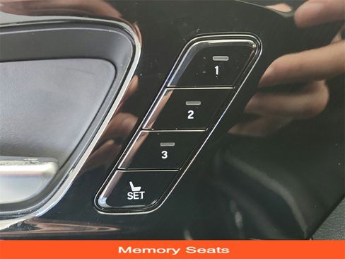 Used 2024 Acura MDX SH-AWD w/ Advance Package image 36