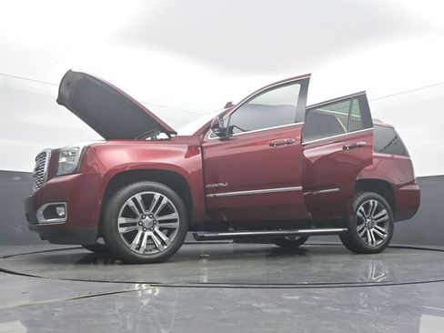 Used 2020 GMC Yukon Denali w/ Denali Ultimate Package AWD/4WD image 61