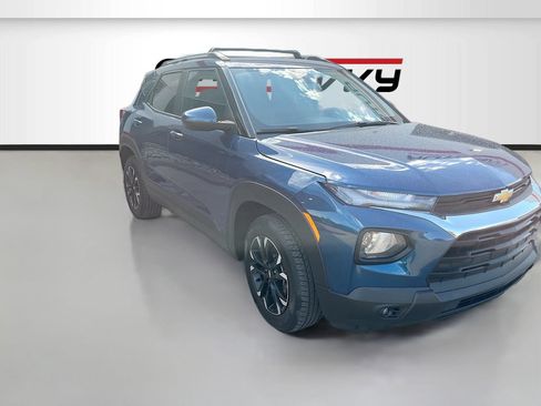 Used 2021 Chevrolet TrailBlazer LT w/ Convenience Package AWD/4WD image 1