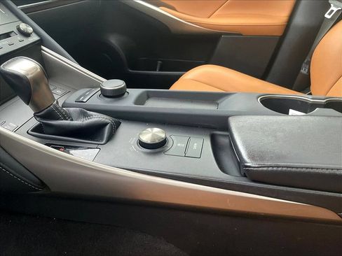Used 2018 Lexus IS 300 AWD w/ Comfort Package image 17