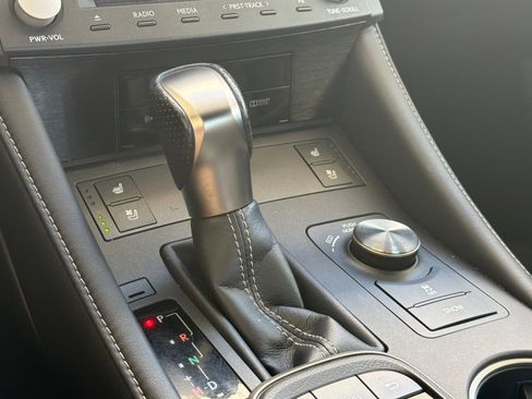 Used 2017 Lexus RC 350 F Sport RWD image 26