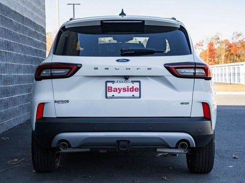 New 2026 Ford Escape SE w/ Class II Trailer Tow Package FWD image 8