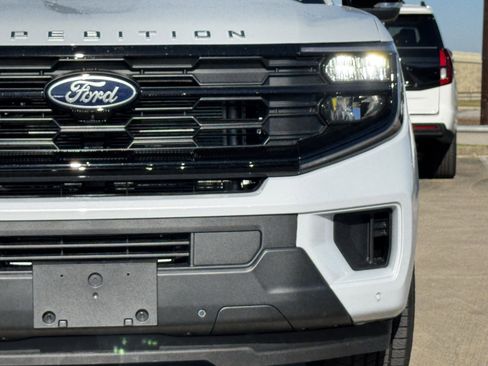 New 2026 Ford Expedition Active image 6