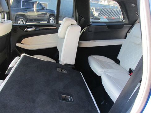 Used 2017 Mercedes-Benz GLS 550 4MATIC image 44