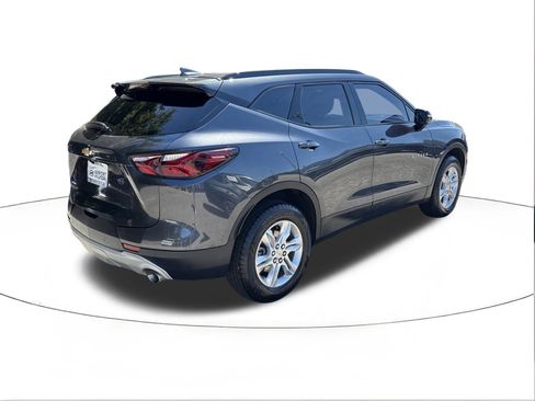 Used 2022 Chevrolet Blazer LT image 3