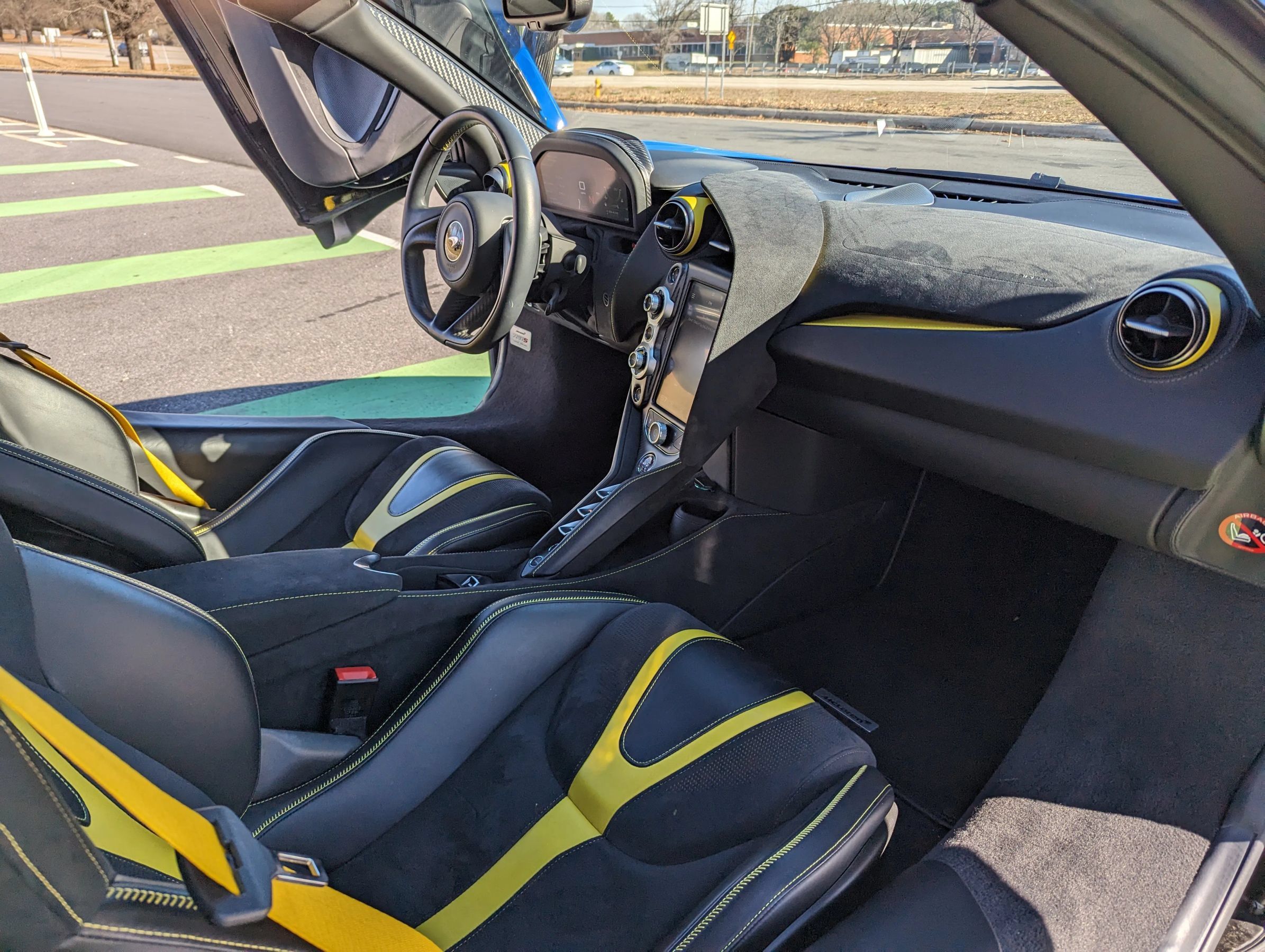 Used 2021 McLaren 720S Luxury RWD image 35