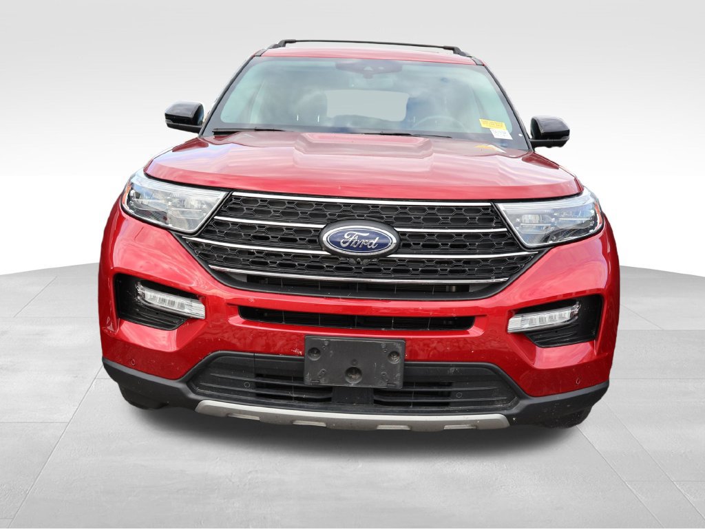 Used 2022 Ford Explorer XLT w/ Equipment Group 202A AWD/4WD image 6