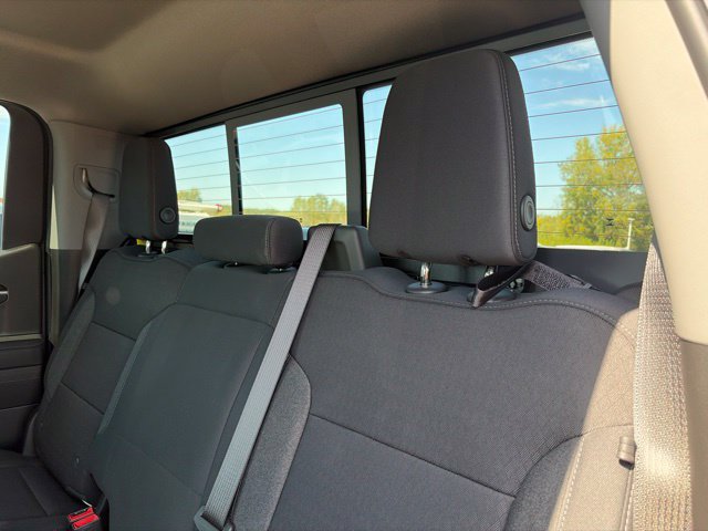 New 2026 GMC Sierra 1500 SLE w/ Preferred Package AWD/4WD image 39