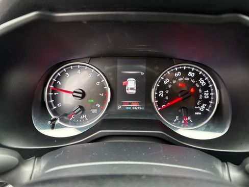 Used 2020 Toyota RAV4 LE image 19