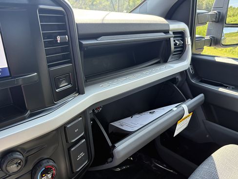 New 2026 Ford F350 XLT w/ 360-Degree Camera Package AWD/4WD image 30