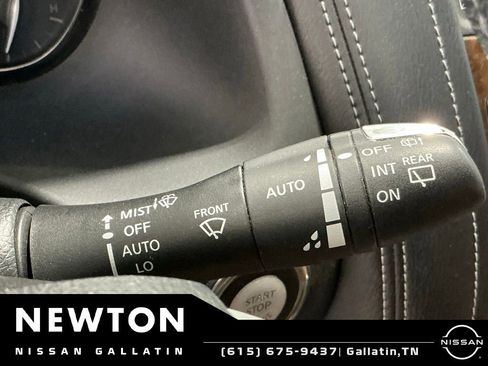 Used 2016 INFINITI QX80 2WD w/ Signature Edition Package image 55