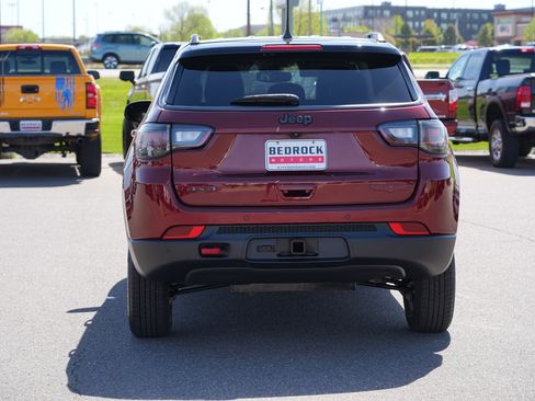 Used 2022 Jeep Compass Trailhawk w/ Trailhawk Elite Group AWD/4WD image 4