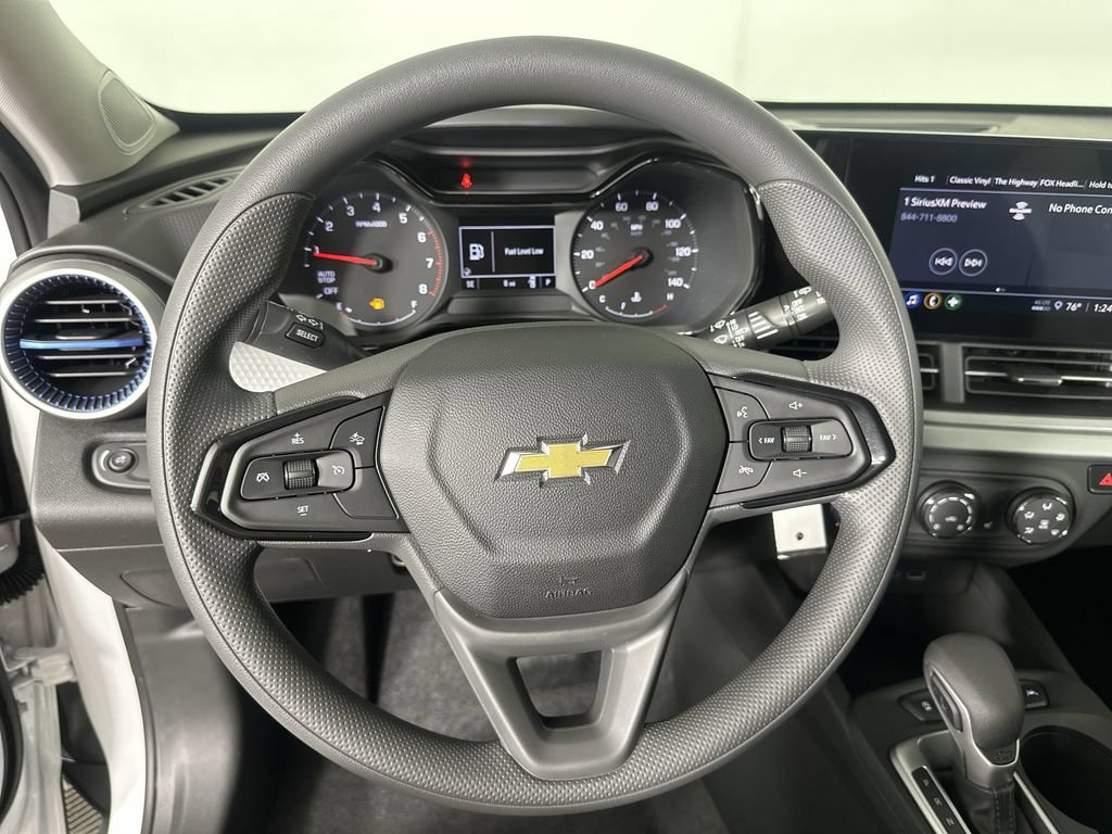 New 2026 Chevrolet Trax LS w/ LS Convenience Package FWD image 12