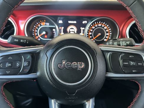 Used 2023 Jeep Wrangler Unlimited Rubicon AWD/4WD image 25