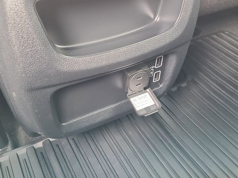 Used 2022 Honda Passport TrailSport image 16