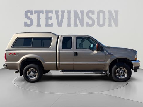 Used 2004 Ford F250 Lariat AWD/4WD image 6