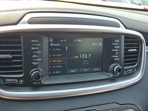 Used 2019 Kia Sorento L FWD image 23