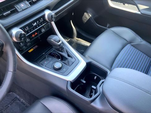 Certified 2025 Toyota RAV4 XSE w/ Advanced Technology Package AWD/4WD image 17